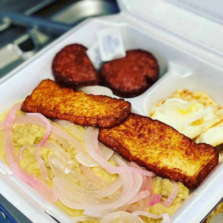 Dominican Catering for Your Next Event in Reading